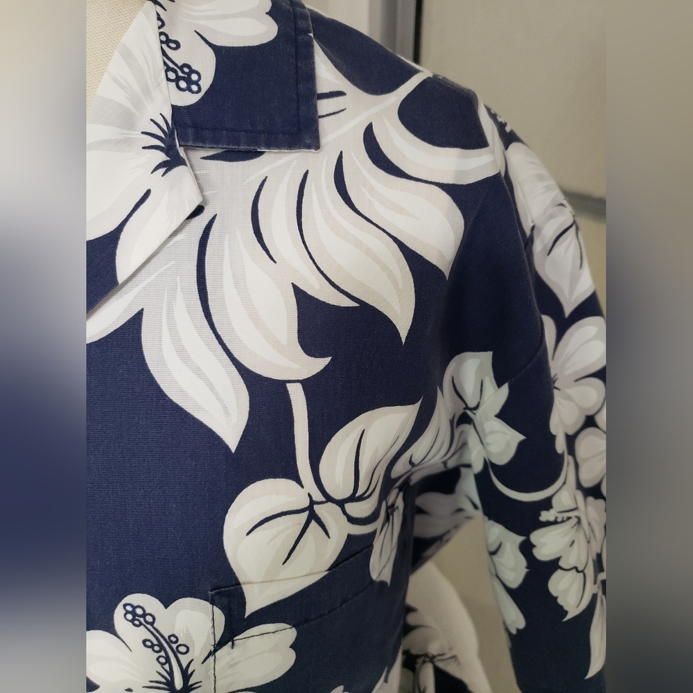 Royal Creations Navy and White Tropic Hawaiian Shirt Made in Hawaii Men's Large - Picture 2 of 12